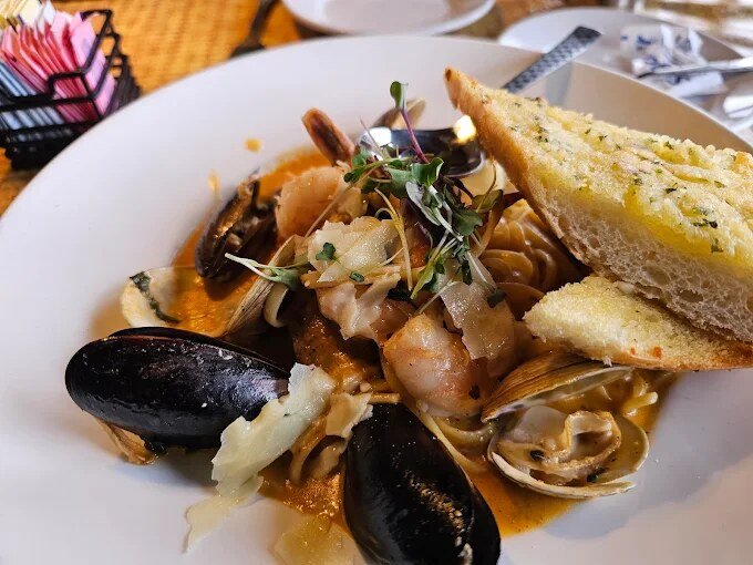 Seafood pasta with mussels, clams and shrimp